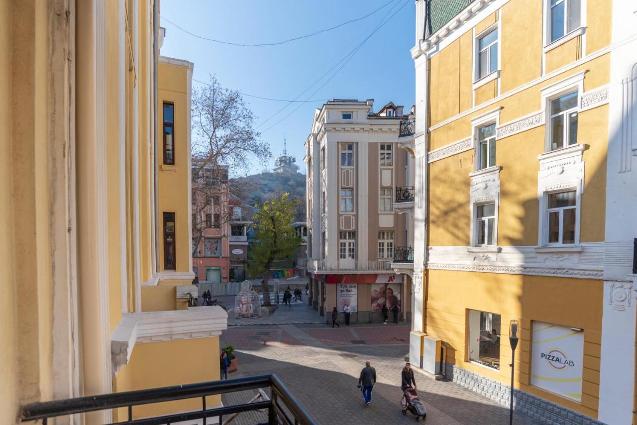 Beautiful Best Location Apartment Green Mouse Пловдив Экстерьер фото